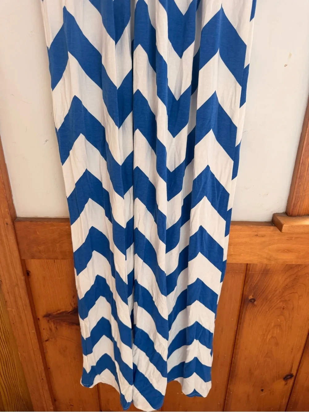 J.Crew V Neck Blue and White Chevron Maxi Dress Size Medium